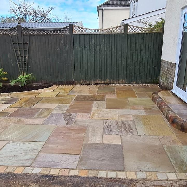 Golden Fossil Sandstone Cobble Setts, Calibrated | Stone Zone & Landscaping  Supplies