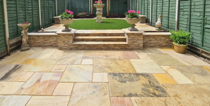 natural stone paving supplies including sandstone, limestone, slate and granite paving slabs
