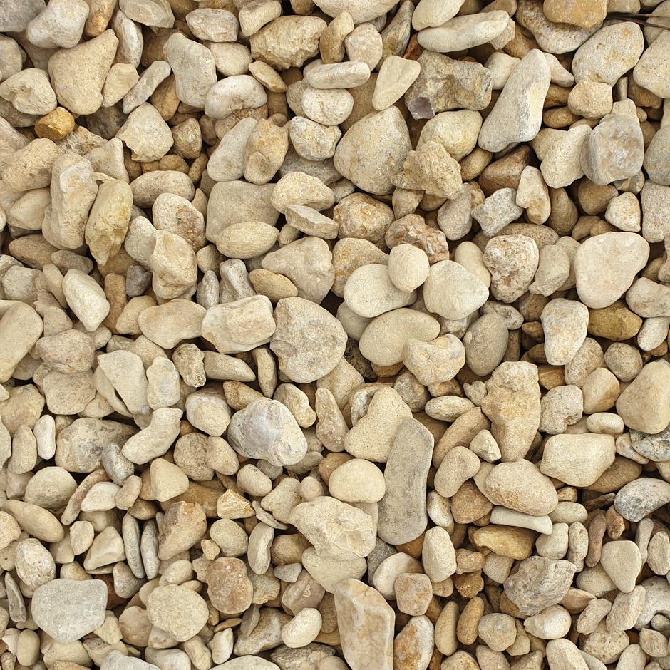 Cerney Cotswold Chippings 20mm | Stone Zone & Landscaping Supplies